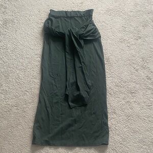 Elegant dark green maxi skirt with front tie